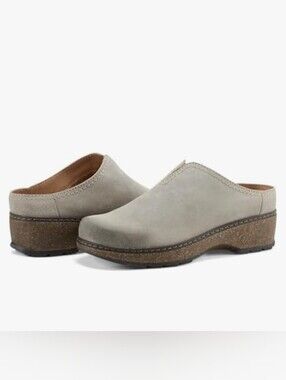 Earth Kolia Suede Clog In Roccia Colorway - 7.5